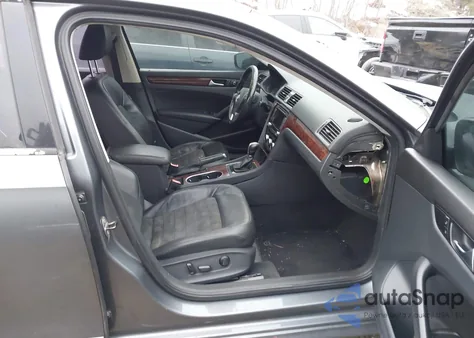 2013 Volkswagen Passat 3.6L V6 Sel Premium from USA, damaged, VIN 1VWCM7A36DC079484